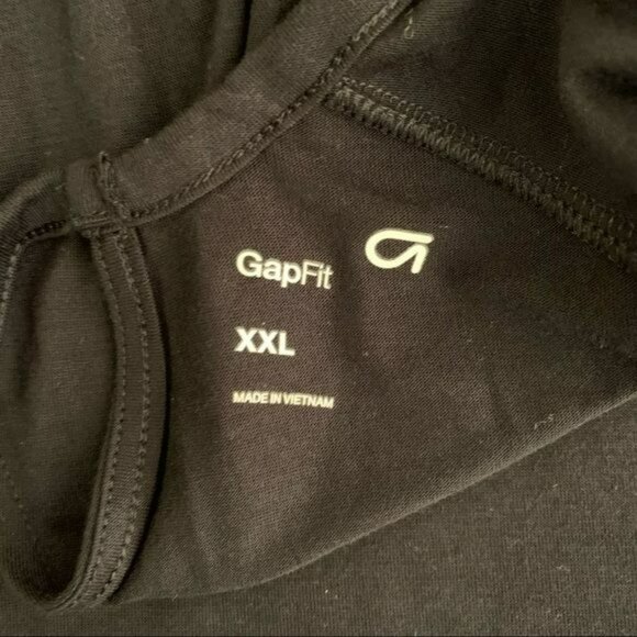 Gap fit black long sleeve workout top dry wicking breathable thumb holes - XXL - Picture 6 of 9